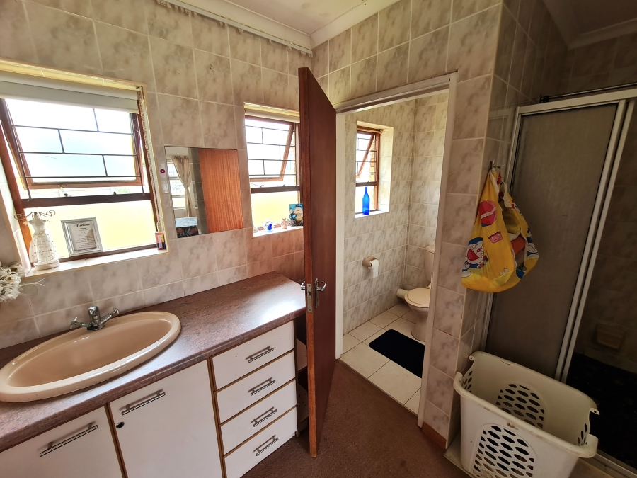 2 Bedroom Property for Sale in Noorsekloof Eastern Cape